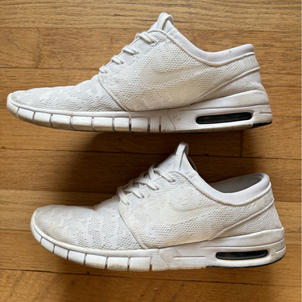 Nike White Men's Sneakers